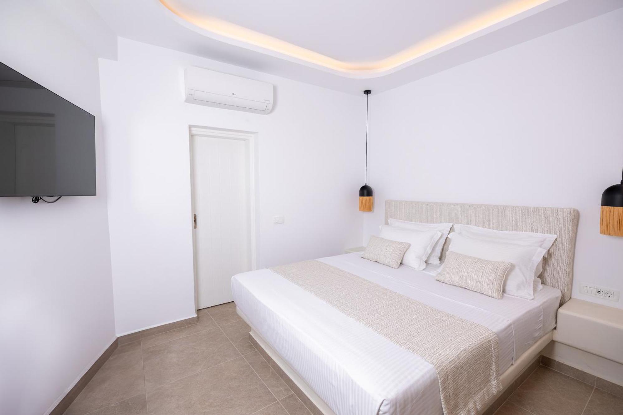 Sn Santorini Apartments Kamári Eksteriør billede