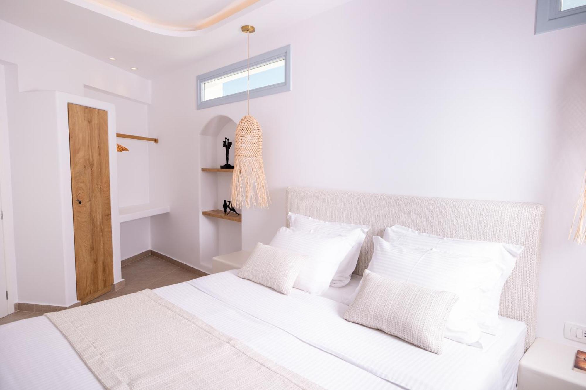 Sn Santorini Apartments Kamári Eksteriør billede