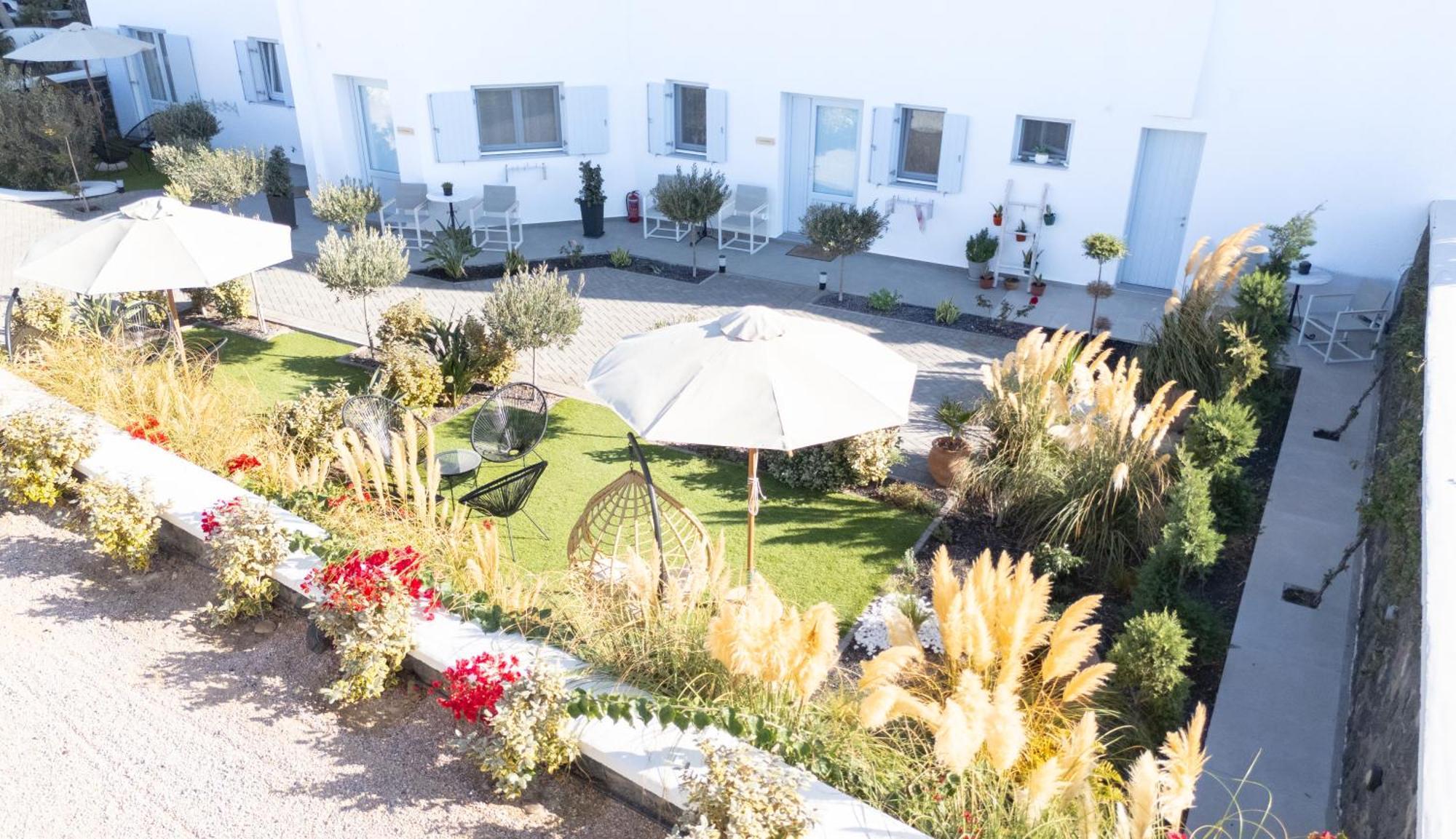 Sn Santorini Apartments Kamári Eksteriør billede